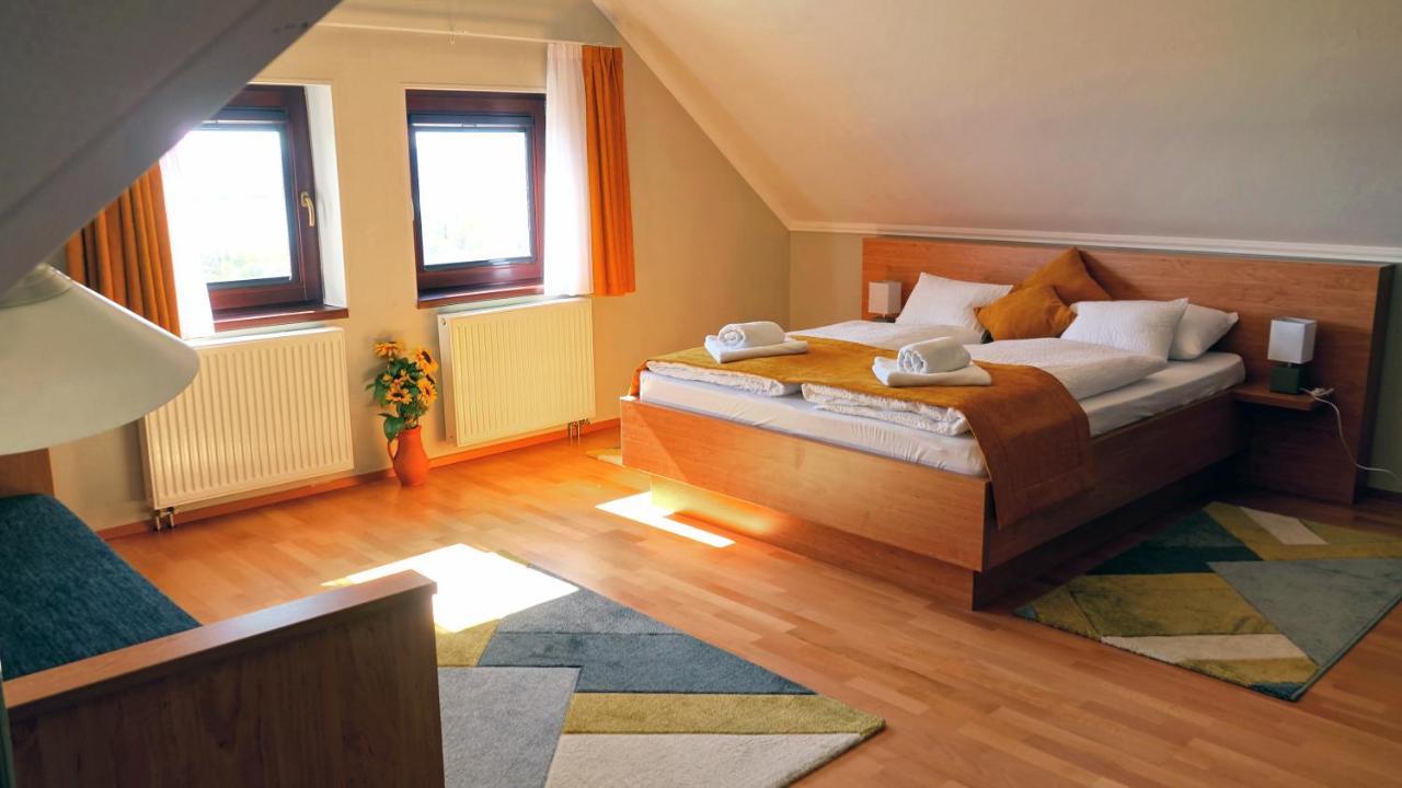 Ferenc Vendeghaz Hotel Tihany Luaran gambar