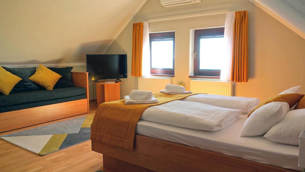 Ferenc Vendeghaz Hotel Tihany Luaran gambar